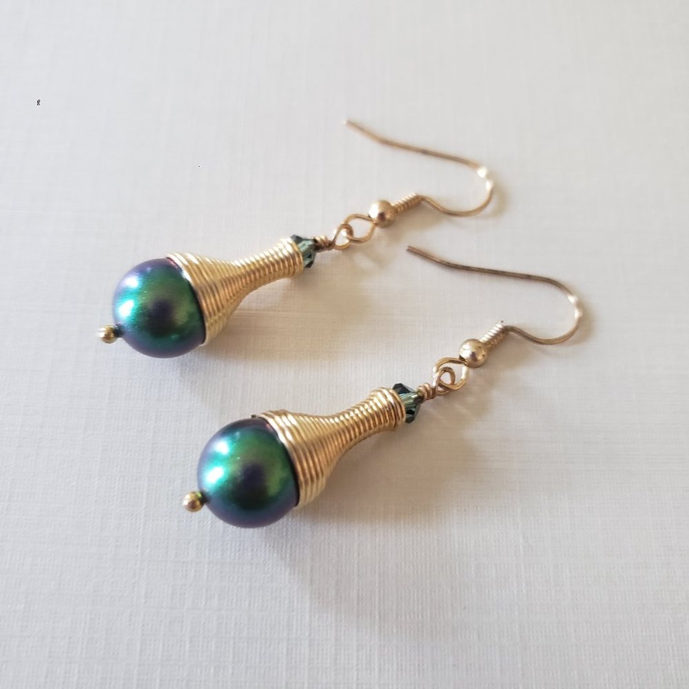 3/$24 Kriaytions Beetle Green Earrings NEW
